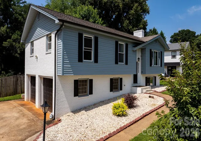 30th image of 1197 Zion Church Rd, Hickory, NC 28602 | MLS# 4414366