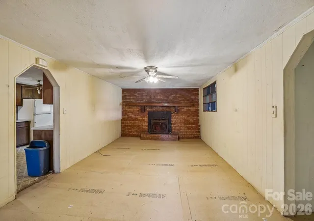 Photo 3 of Single family home for sale at 214 Sunset St Nw, Lenoir, NC 28645 | MLS# 4414375 | Listing updated on 2026-08-27