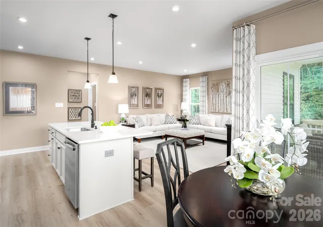 28th image of 925 Heathway Dr, Charlotte, NC 28213 | MLS# 4414387
