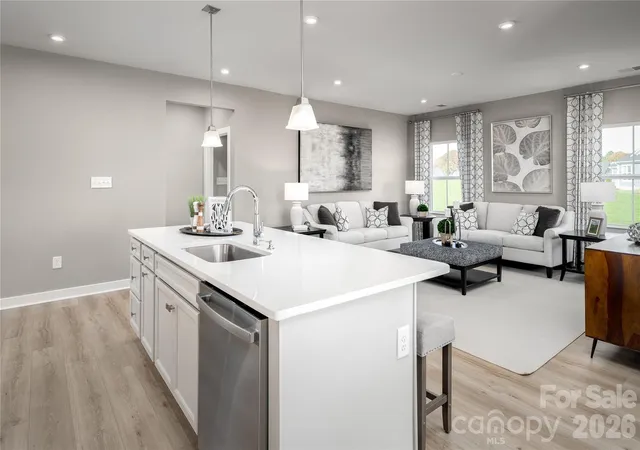 5th image of 925 Heathway Dr, Charlotte, NC 28213 | MLS# 4414387