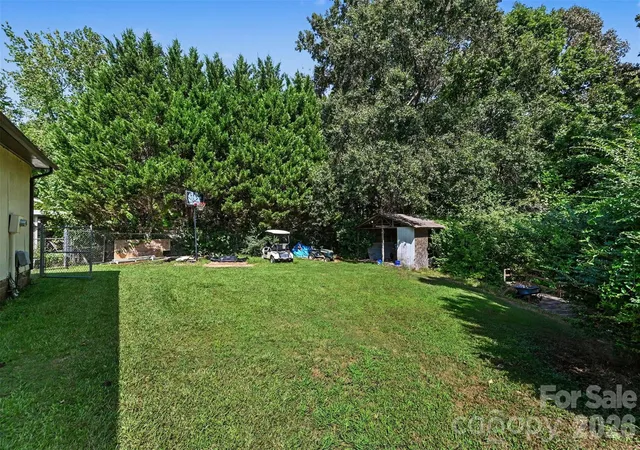 31st image of 808 E Chestnut St, Stanley, NC 28164 | MLS# 4414388