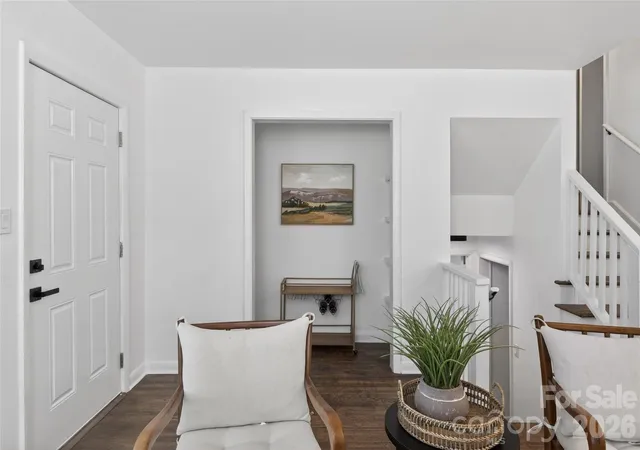 Photo 3 of Single family home for sale at 5412 Milhaven Ln, Charlotte, NC 28269 | MLS# 4414397 | Listing updated on 2026-10-23