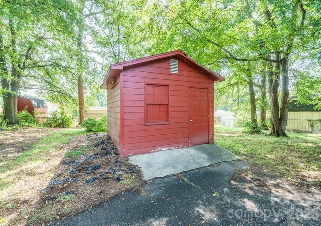 23rd image of 320 S Myrtle School Rd, Gastonia, NC 28052 | MLS# 4414405