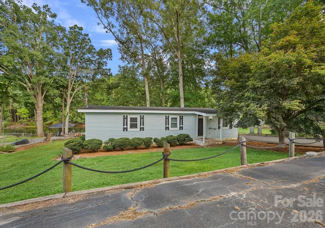 2nd image of 218 Lineberger Dr, Mooresville, NC 28117 | MLS# 4414415