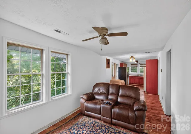 Photo 2 of Single family home for sale at 1324 Low Gap Rd, Hendersonville, NC 28792 | MLS# 4414417 | Listing updated on 2026-09-22
