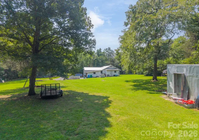 Photo 4 of Single family home for sale at 12976 Cabarrus Sta Rd, Midland, NC 28107 | MLS# 4414418 | Listing updated on 2026-09-29
