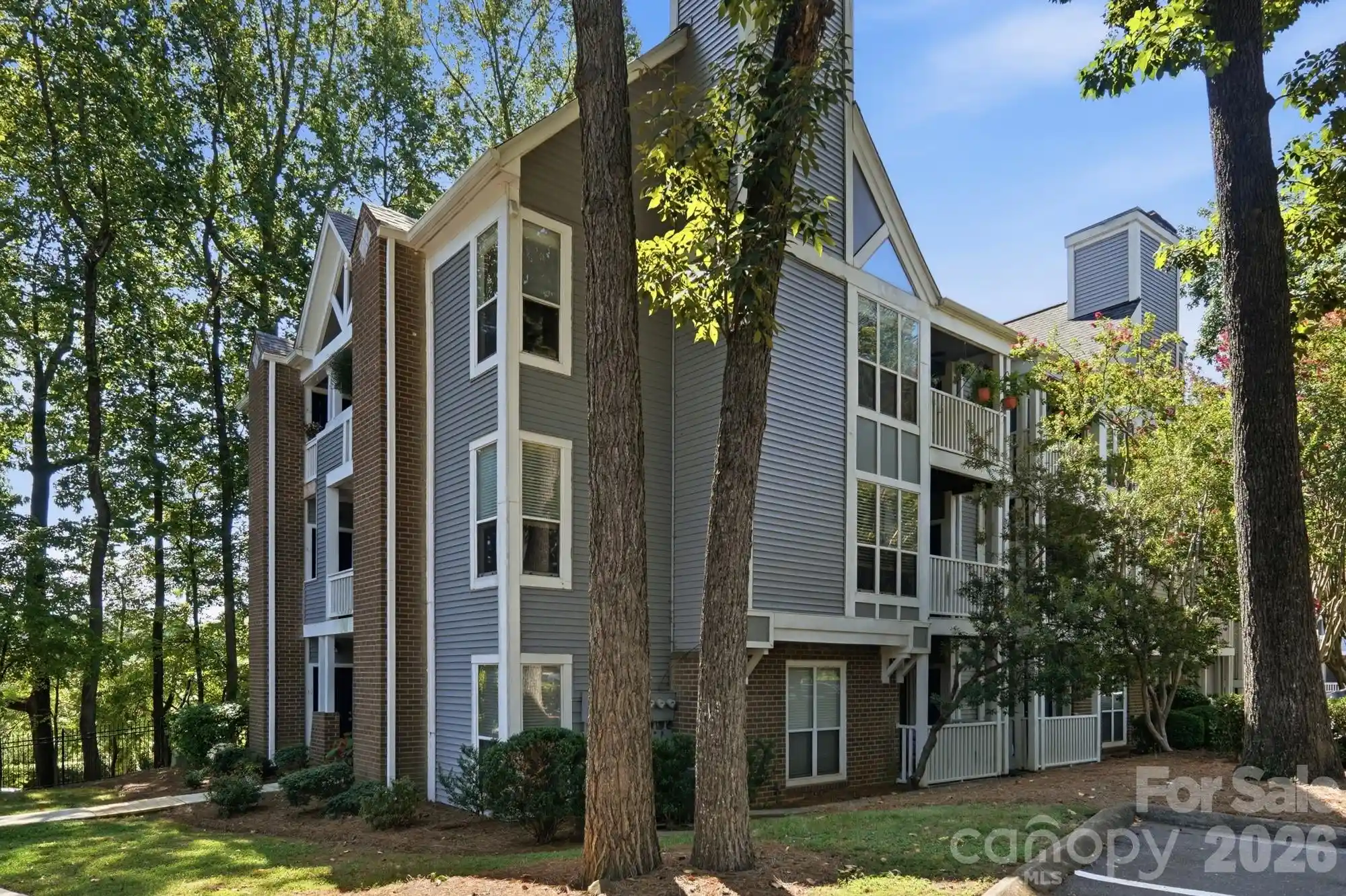 Listing Photo 1 - Condo for sale in 2510 Cranbrook Ln located at 2510 Cranbrook Ln, Charlotte, NC 28207 - Unit 2510 Cranbrook Ln