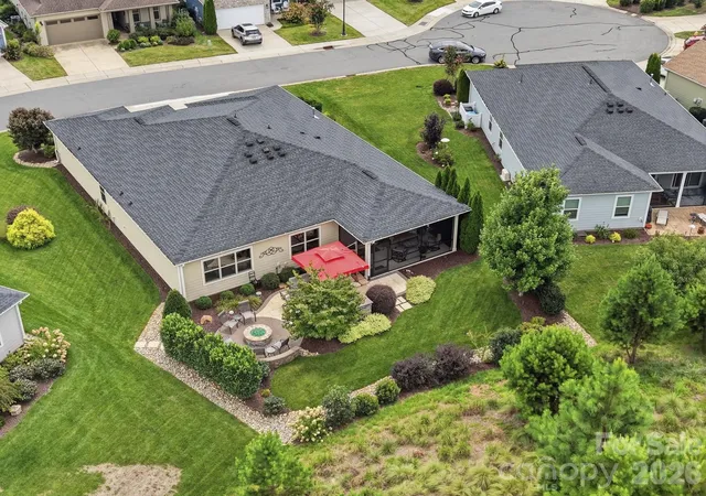 Photo 1 of Single family home for sale at 6127 Raven Rock Dr, Denver, NC 28037 | MLS# 4414430 | Listing updated on 2026-10-05