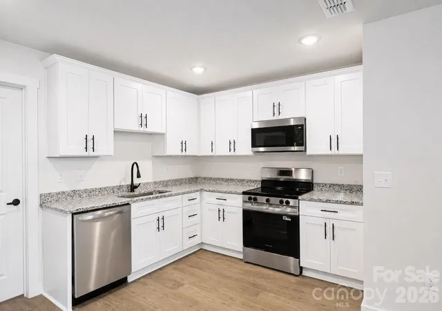 Photo 2 of Multi family home for sale at 1050 5th Street Ne, Hickory, NC 28601 | MLS# 4414436 | Listing updated on 2026-08-20
