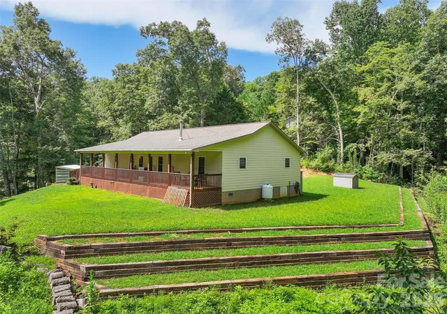 Photo 2 of Single family home for sale at 247 Poker Branch Rd, Sylva, NC 28779 | MLS# 4414441 | Listing updated on 2026-08-25