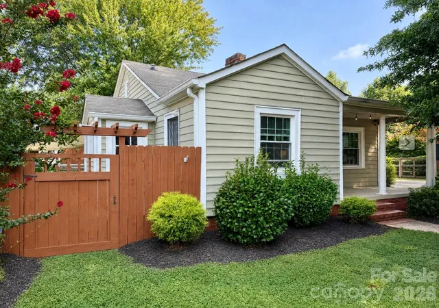Photo 3 of Single family home for sale at 3407 Benard Ave, Charlotte, NC 28206 | MLS# 4414465 | Listing updated on 2026-09-06