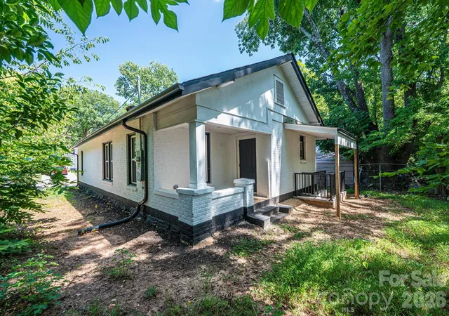 36th image of 60 5th St Se, Hickory, NC 28602 | MLS# 4414467