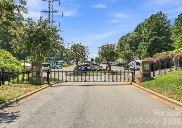 Photo 48 of Single family home for sale at 2290 Northview Harbour Dr, Sherrills Ford, NC 28673 | MLS# 4414469 | Listing updated on 2026-09-05