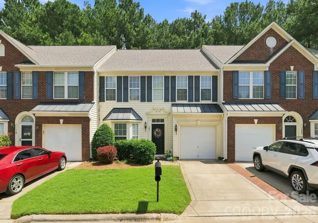 1st image of 121 Kase Ct, Mooresville, NC 28117 | MLS# 4414474