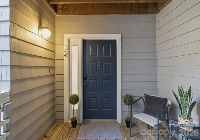 Listing Photo 5 - Condo for sale in building located at 308 Queens Rd, Charlotte, NC 28204 - Unit #32