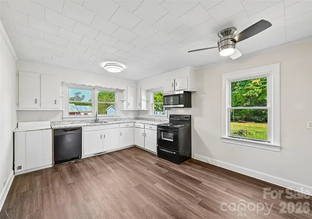 Photo 4 of Single family home for sale at 94 Galaxie Dr, Taylorsville, NC 28681 | MLS# 4414489 | Listing updated on 2026-08-14