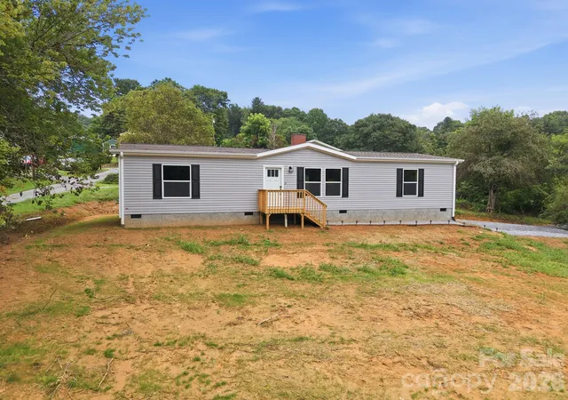 2nd image of 25 Caldwell Rd, Waynesville, NC 28786 | MLS# 4414496