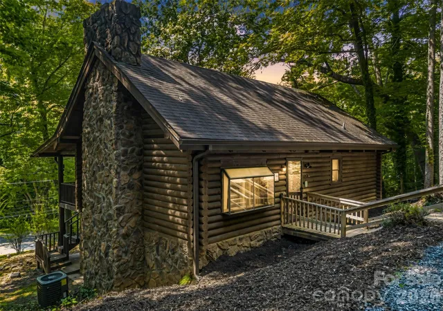 3rd image of 286 Harris Rd, Lake Lure, NC 28746 | MLS# 4414504