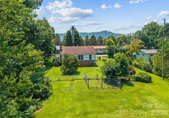 Photo 4 of Single family home for sale at 53 Salem Rd, Weaverville, NC 28787 | MLS# 4414521 | Listing updated on 2026-09-24