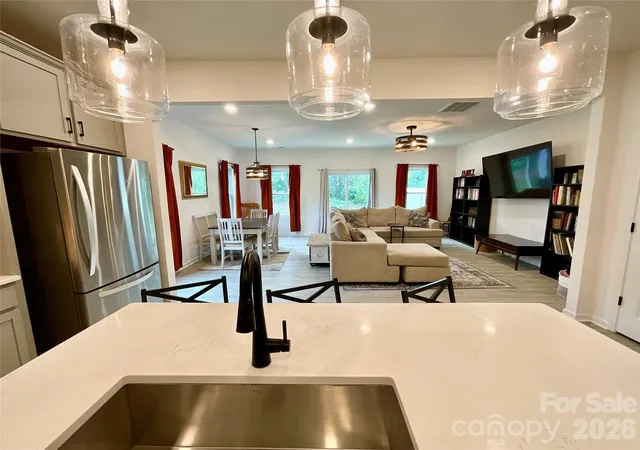 5th image of 11009 Pagebrook Ln, Charlotte, NC 28214 | MLS# 4414529