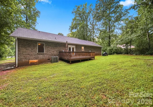 4th image of 3933 Mattingly Dr, Hickory, NC 28602 | MLS# 4414536