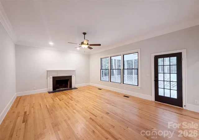 Photo 3 of Single family home for sale at 480 Robinson Rd, Mooresville, NC 28117 | MLS# 4414544 | Listing updated on 2026-09-23