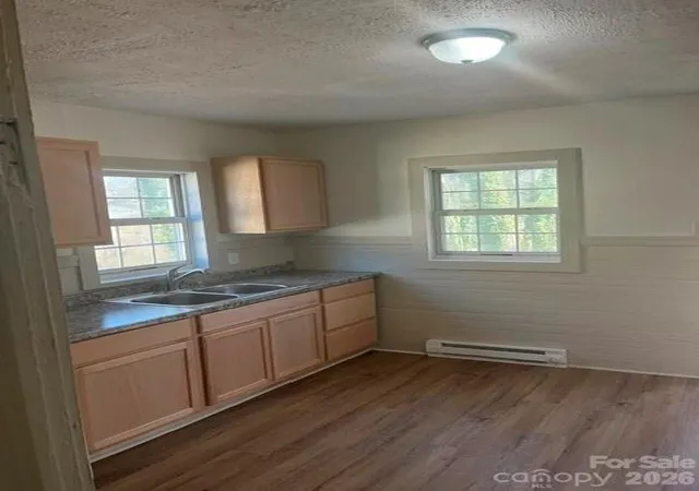 Listing Photo 4 - Condo for sale in building located at 715 Hunt St, Statesville, NC 28677