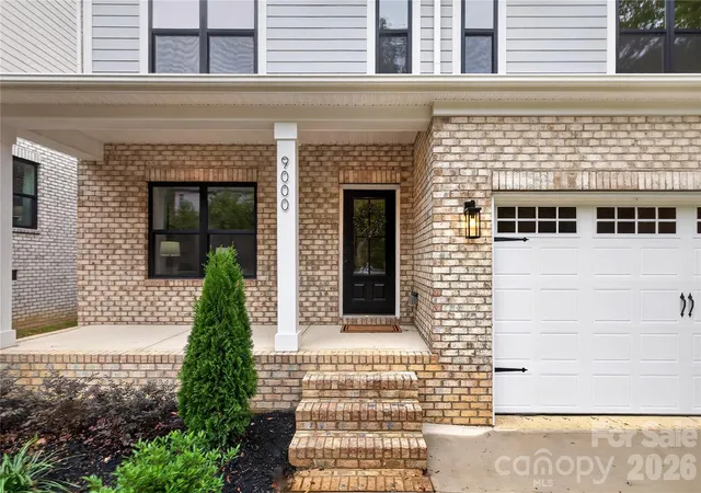Photo 3 of Single family home for sale at 9000 Pinenoll Ln, Charlotte, NC 28215 | MLS# 4414558 | Listing updated on 2026-10-05