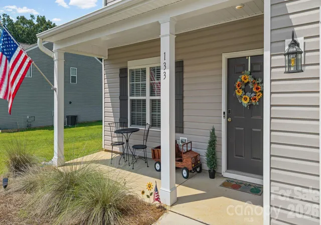 Photo 2 of Single family home for sale at 133 Stone Holw Rd, Lexington, NC 27295 | MLS# 4414561 | Listing updated on 2026-10-05