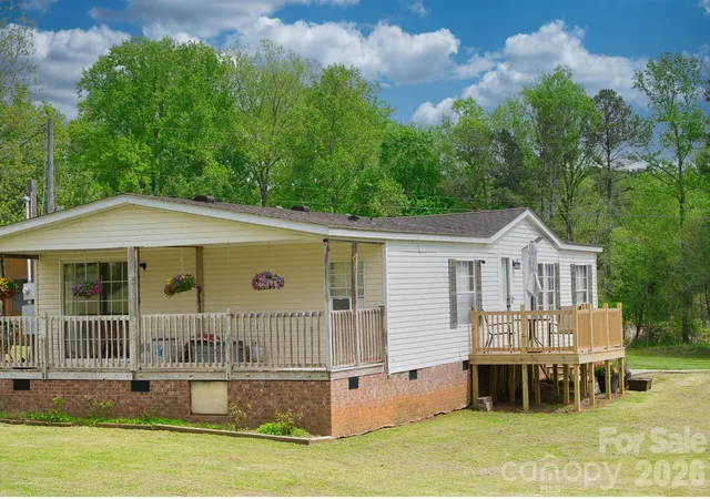 1st image of 725 Ed Hamrick Rd, Shelby, NC 28150 | MLS# 4414578