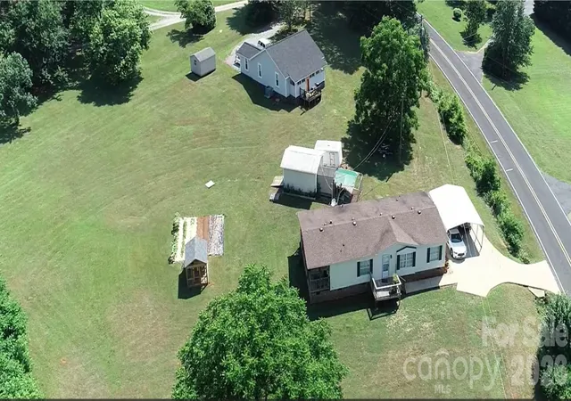 3rd image of 725 Ed Hamrick Rd, Shelby, NC 28150 | MLS# 4414578