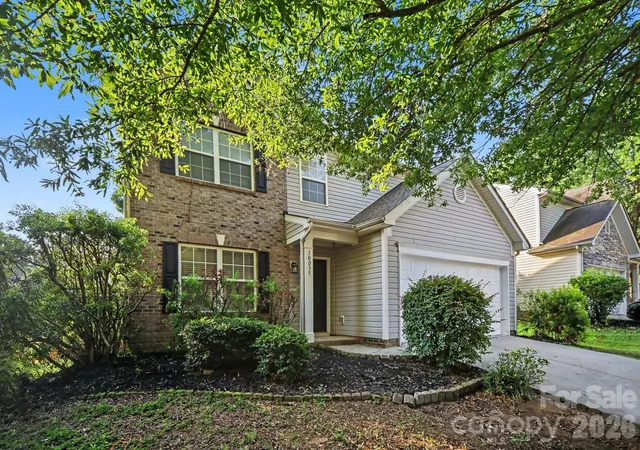 Photo 3 of Single family home for sale at 10035 Barrands Ln, Charlotte, NC 28278 | MLS# 4414588 | Listing updated on 2026-10-08