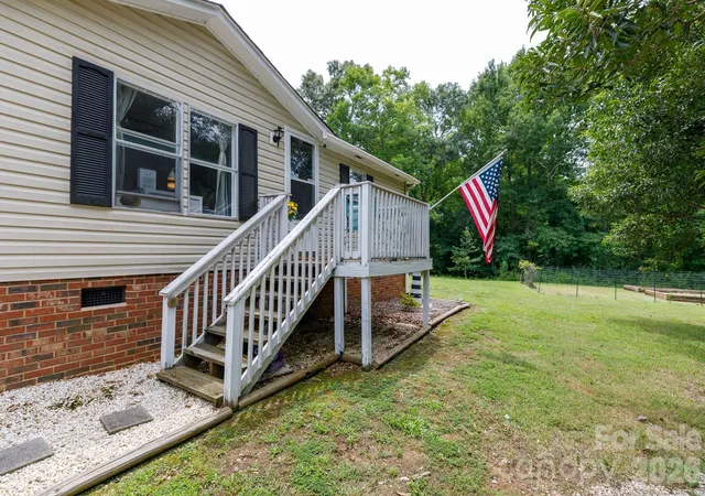 Photo 1 of Sale Pending at 120 Creekstone Ln, York, SC 29745 | MLS# 4414611 | Listing updated on 2026-08-28