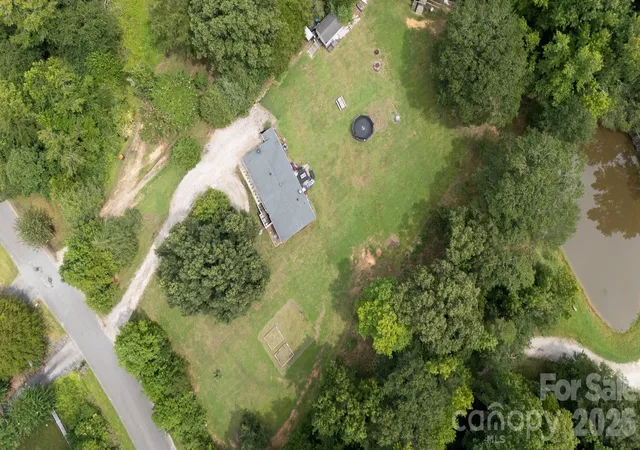 Photo 4 of Sale Pending at 120 Creekstone Ln, York, SC 29745 | MLS# 4414611 | Listing updated on 2026-08-28