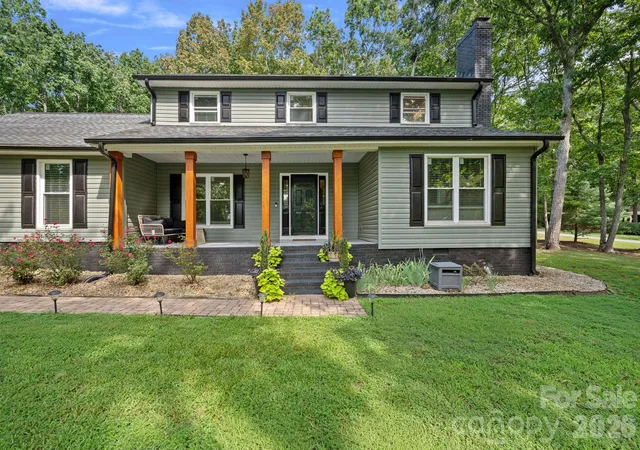 3rd image of 2981 Oak Ridge Cir, Lincolnton, NC 28092 | MLS# 4414617
