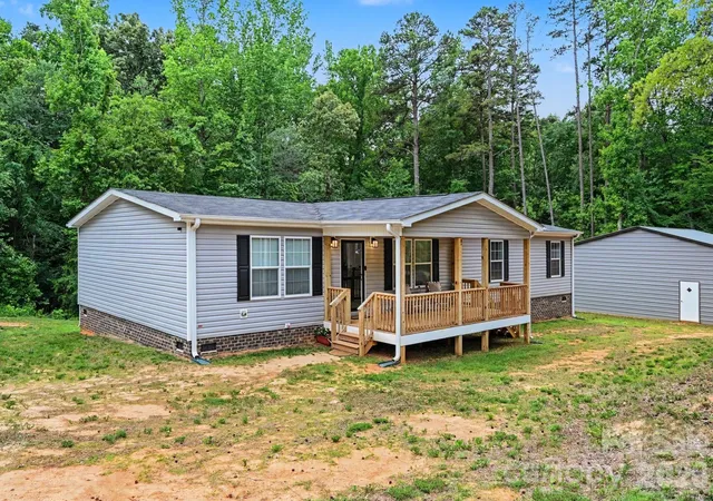 2nd image of 135 Elliot Dr, Salisbury, NC 28147 | MLS# 4414631