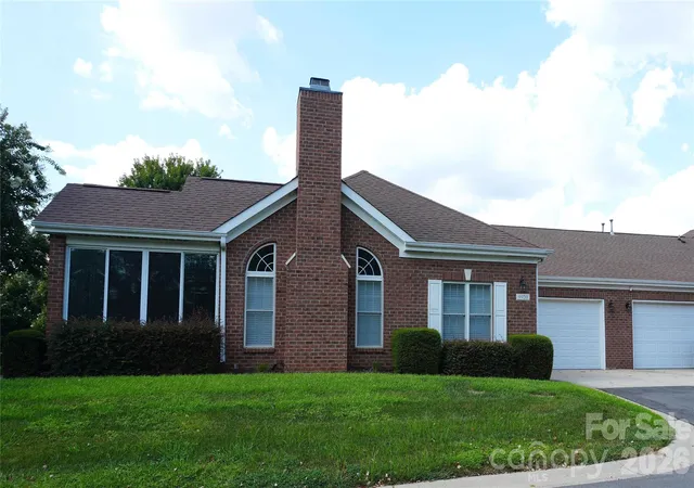 1st image of 9920 Park Willow Dr, Charlotte, NC 28210 | MLS# 4414642