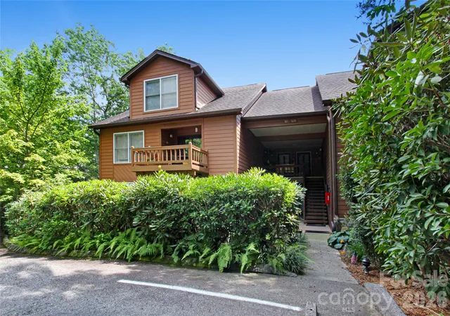 Photo 2 of Condo for sale at 121 Toxaway Views Dr #504, Lake Toxaway, NC 28747 | MLS# 4414646 | Listing updated on 2026-08-21