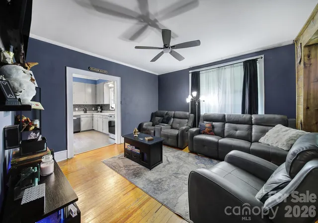 Photo 4 of Sale Pending at 14 Argonne Ave, Great Falls, SC 29055 | MLS# 4414661 | Listing updated on 2026-09-23