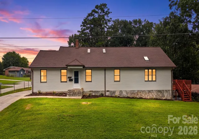 1st image of 512 Garrou Ave Se, Valdese, NC 28690 | MLS# 4414667