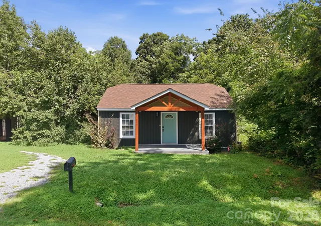 3rd image of 315 Pineview St, Kannapolis, NC 28083 | MLS# 4414668