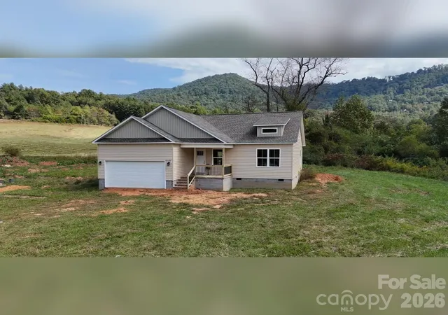 Photo 1 of Single family home for sale at 53 Meadow Ridge Rd, Franklin, NC 28734 | MLS# 4414671 | Listing updated on 2026-10-17