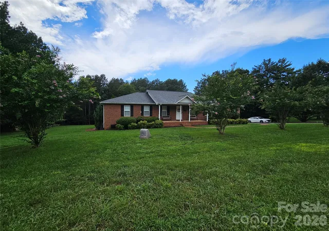 Photo 16 of Sale Pending at 306 Gardner Point Dr, Stony Point, NC 28678 | MLS# 4414686 | Listing updated on 2026-08-22