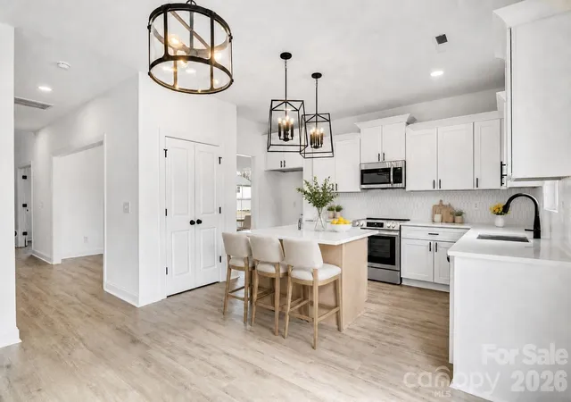 Photo 3 of Single family home for sale at 1405 Sanctuary St, Kannapolis, NC 28083 | MLS# 4414707 | Listing updated on 2026-09-29