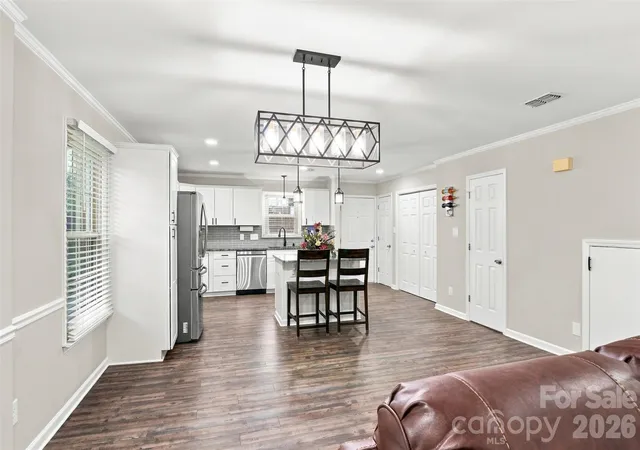 4th image of 813 Jamestown Dr, Gastonia, NC 28056