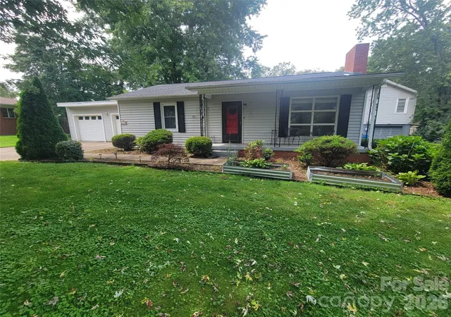 1st image of 678 Brown Ave, Waynesville, NC 28786 | MLS# 4414713