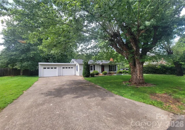3rd image of 678 Brown Ave, Waynesville, NC 28786 | MLS# 4414713