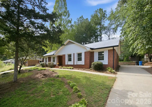 2nd image of 1045 S Magnolia St, Mooresville, NC 28115 | MLS# 4414717