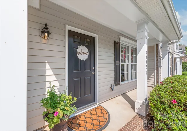 Photo 4 of Townhouse for sale at 3902 Christine Ln #B, Waxhaw, NC 28173 | MLS# 4414721 | Listing updated on 2026-09-22
