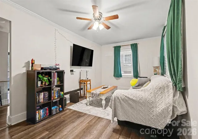 Photo 3 of Single family home for sale at 405 Killian Ave, Mount Holly, NC 28120 | MLS# 4414723 | Listing updated on 2026-09-29